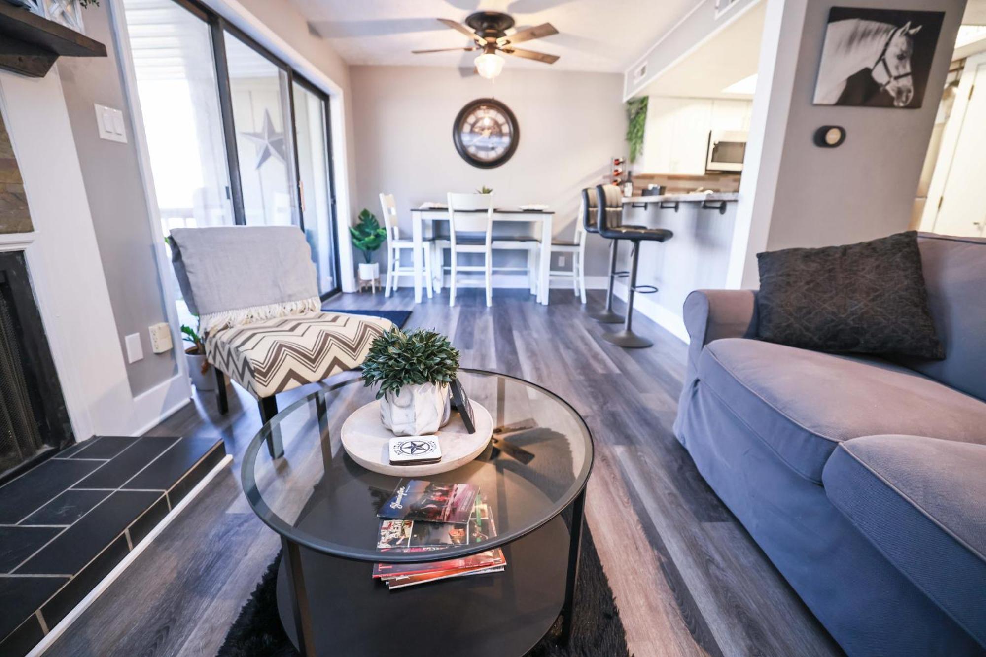 Cozy Retreat Golf, & Nature At Beautiful Monroe Apartment Bloomington